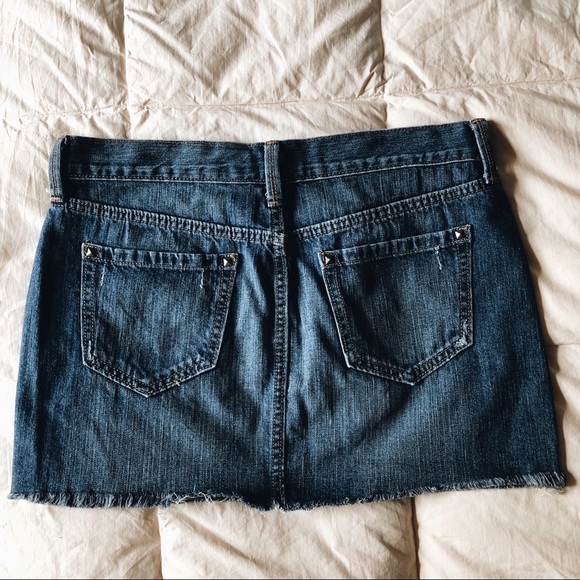 Distressed Denim/Jean Mini Skirt Size 4 - Picture 4 of 5